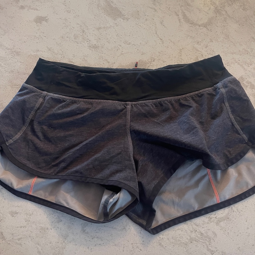 Lululemon Speed Up Shorts- Size 6